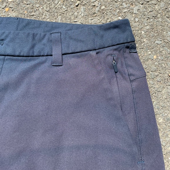 Men’s Lululemon Navy Blue Commission Shorts Size 32 - Picture 2 of 6